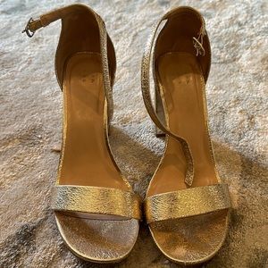 A new day gold pumps